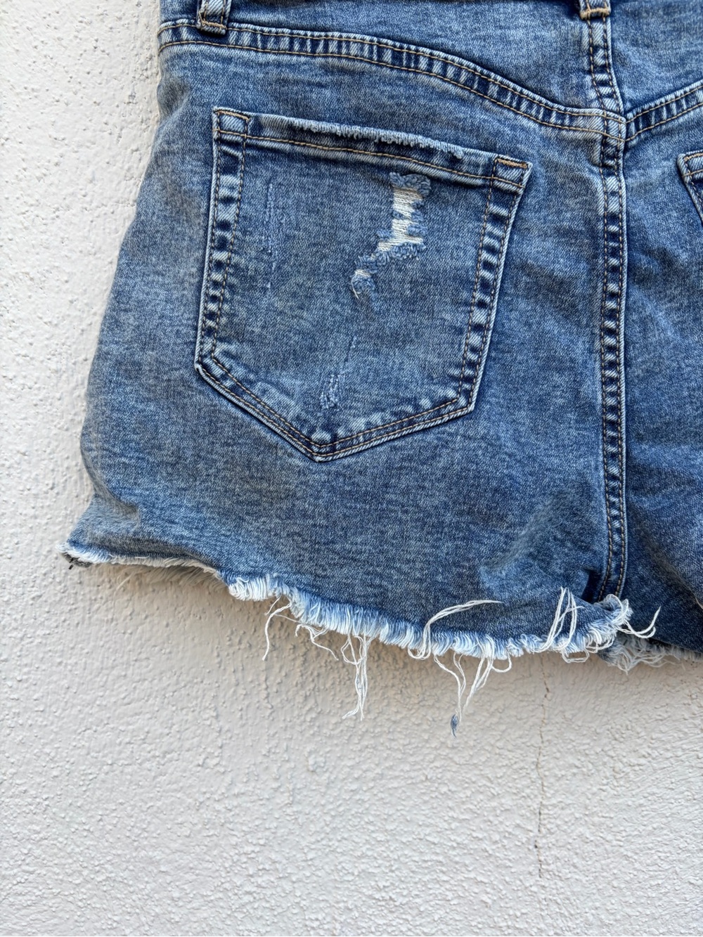 YMI Women's Dream Jean Distressed Blue Denim Shorts Size 7/28 - Picture 12 of 15